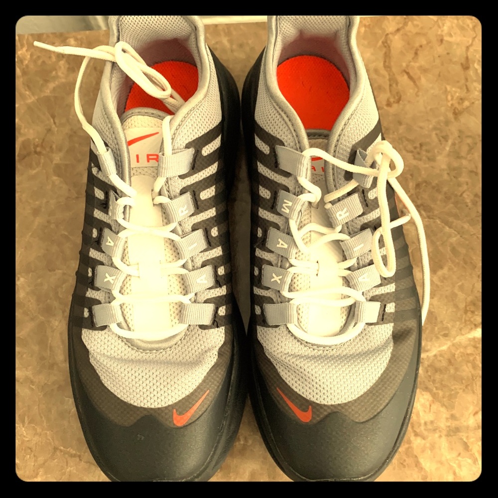Nike Air Max Axis Youth